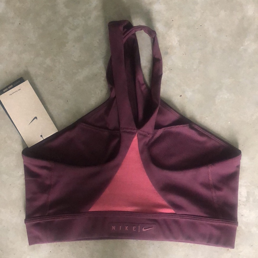 Nike Swoosh Sports Bra - Picture 4 of 4